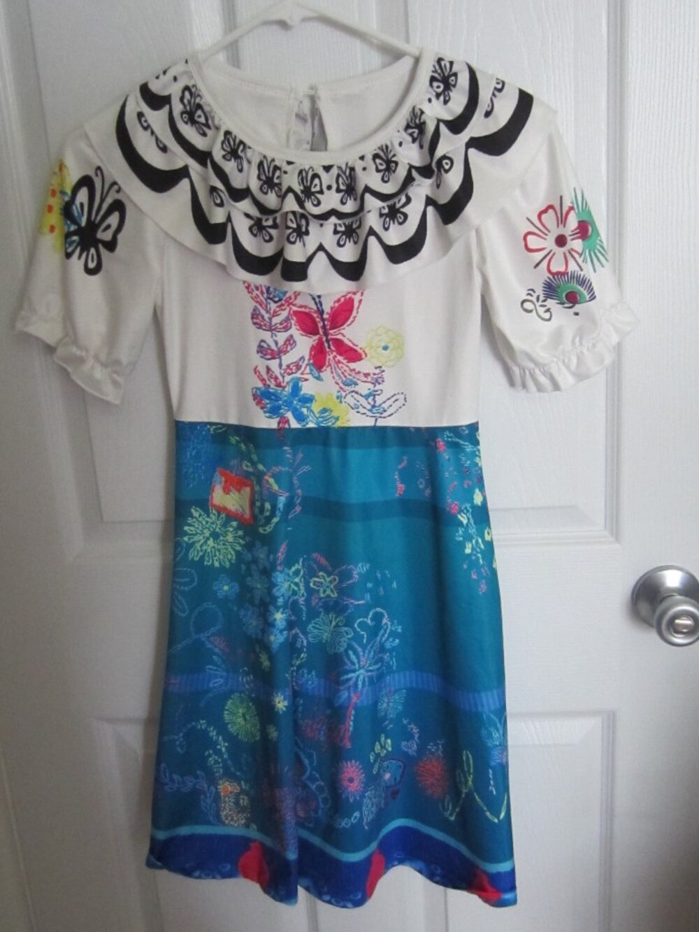 Encanto Disney Dress Mirabel ~ Halloween ~ Small Size ~ Perfect